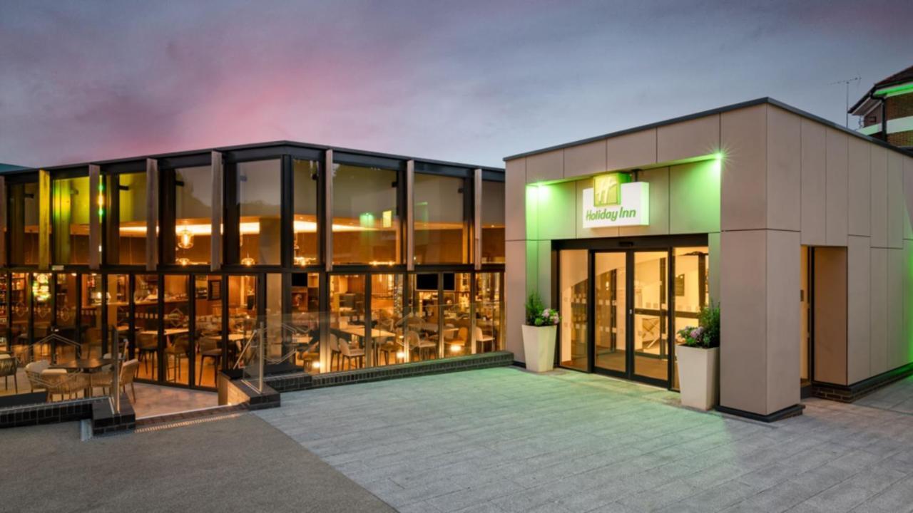 London Gatwick - Worth By Ihg Hotel
