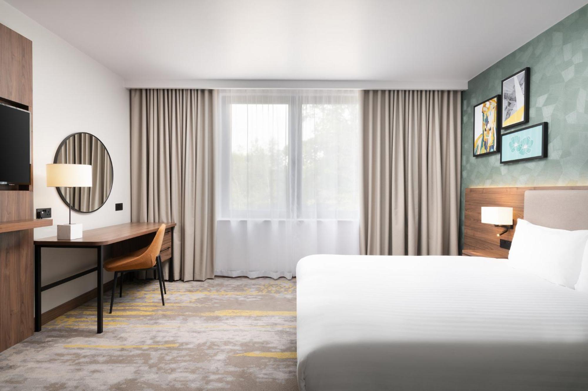 London Gatwick - Worth By Ihg 4*