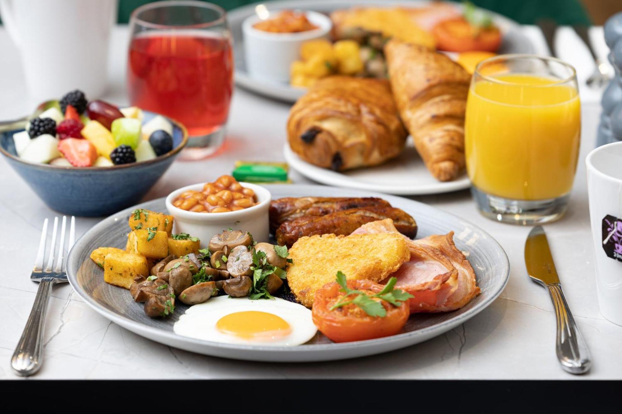 Hotel London Gatwick - Worth By Ihg 4*
