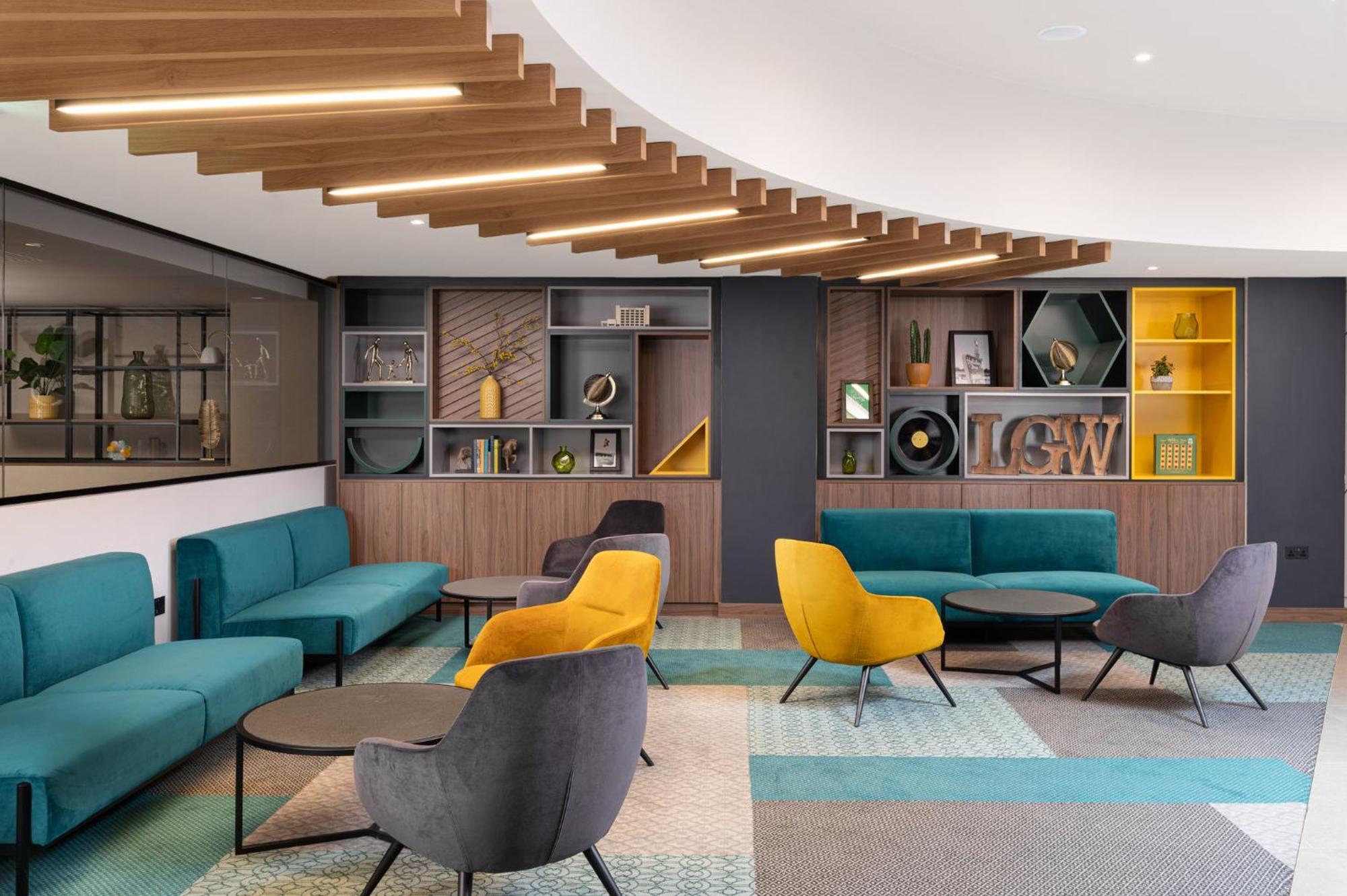 Hotel London Gatwick - Worth By Ihg 4*